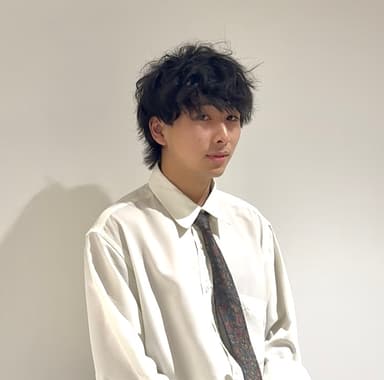 鈴木 輝